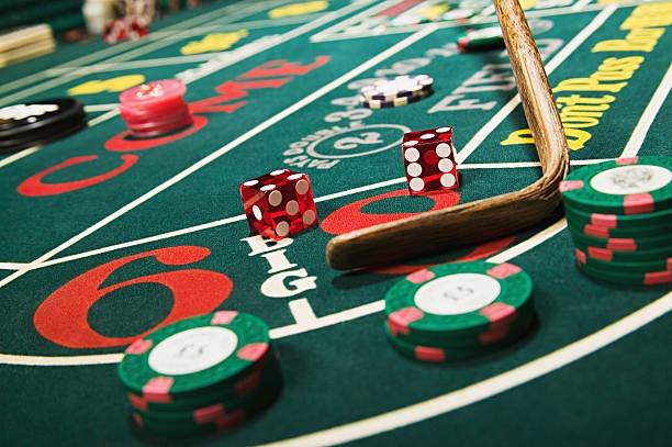 Dealer managing Dragon Tiger game